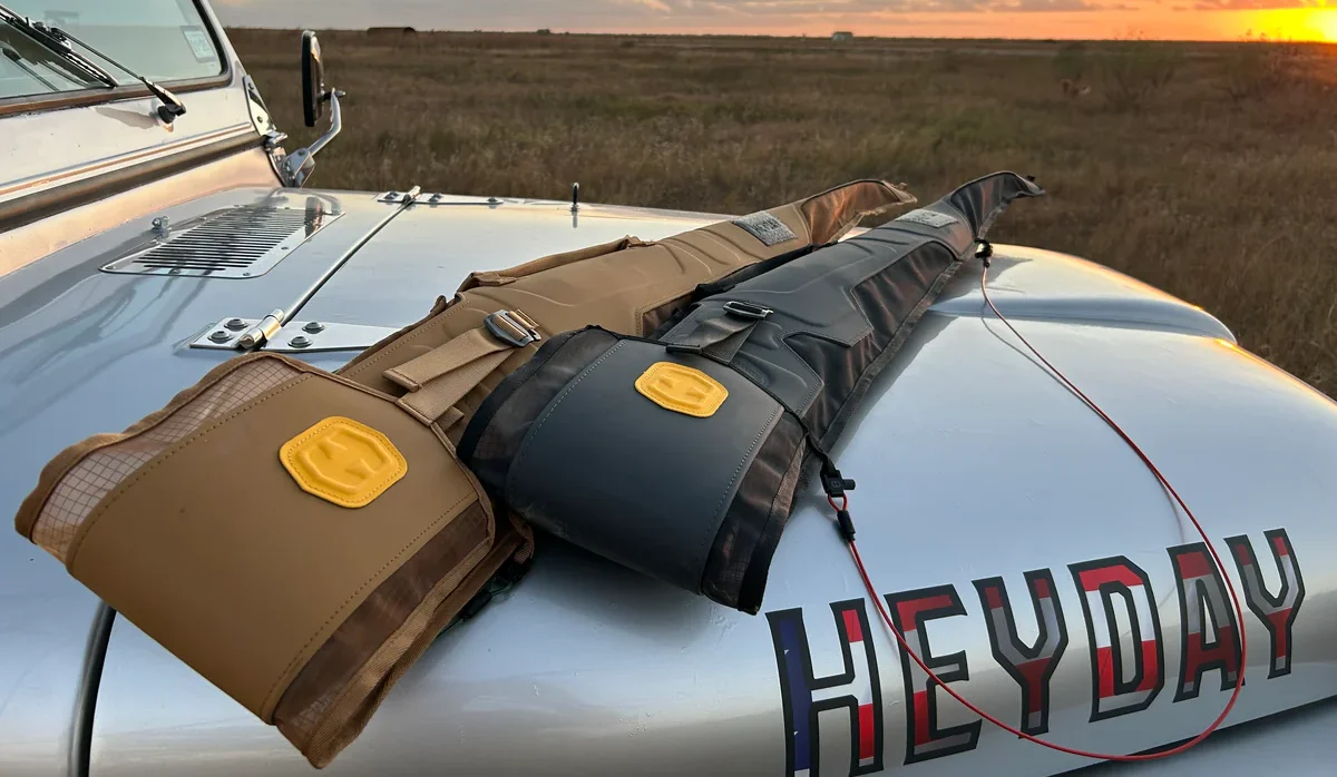 air_cases_lifetyle_jeep_sunset_1200x